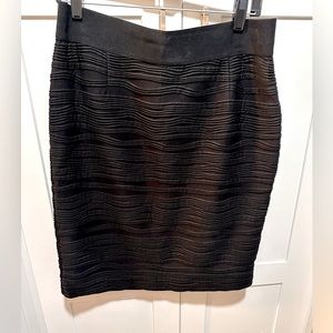 Alfani Black Pencil skirt. Low wear. No holes or stains. Looks great on